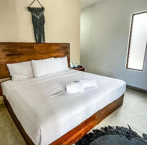 Lagoon Boutique - Adults Only 4*